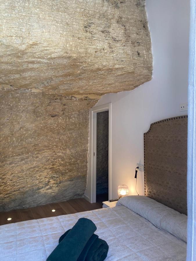 Setenil De Las Bodegas Casa Cueva “El Refugio En La Cueva”ヴィラ エクステリア 写真